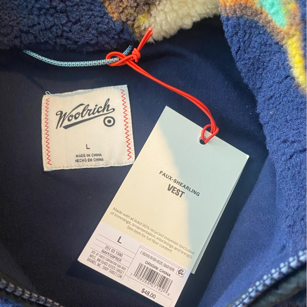 Woolrich x Target faux shearling vest. NWT - Picture 9 of 10